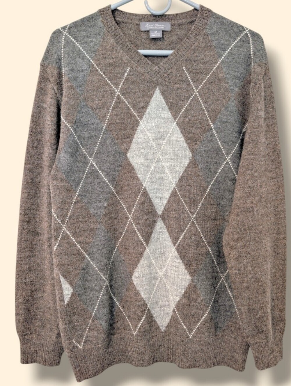 Daniel Cremieux Men's Taupe Grey 100% Alpaca Long Sleeve V-Neck Argyle Sweater M